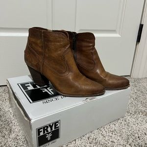 Renee Seam short Frye booties